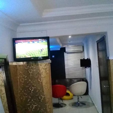 Theodawn Hotels @ Suite 29 Ikeja Εξωτερικό φωτογραφία
