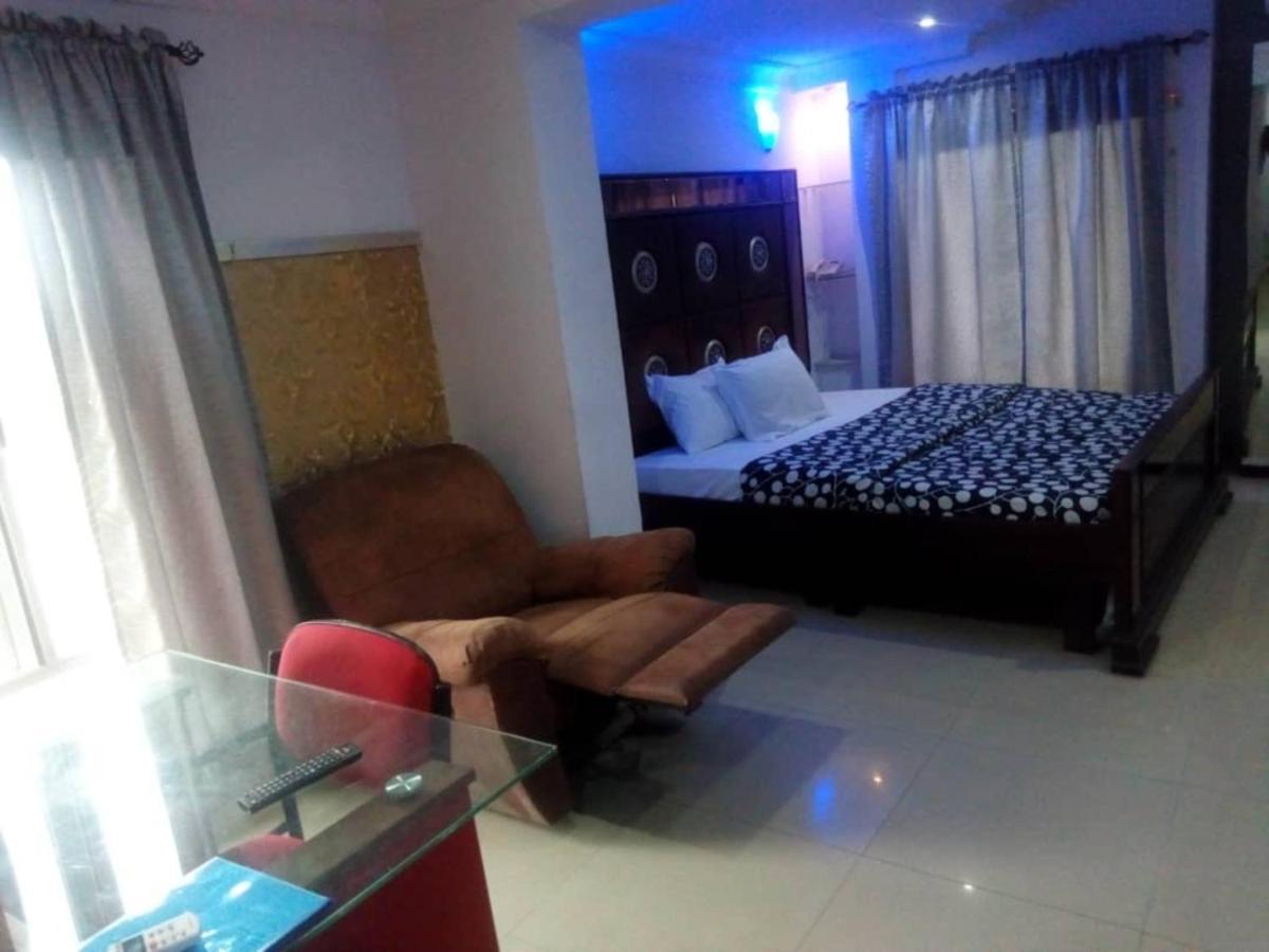 Theodawn Hotels @ Suite 29 Ikeja Εξωτερικό φωτογραφία