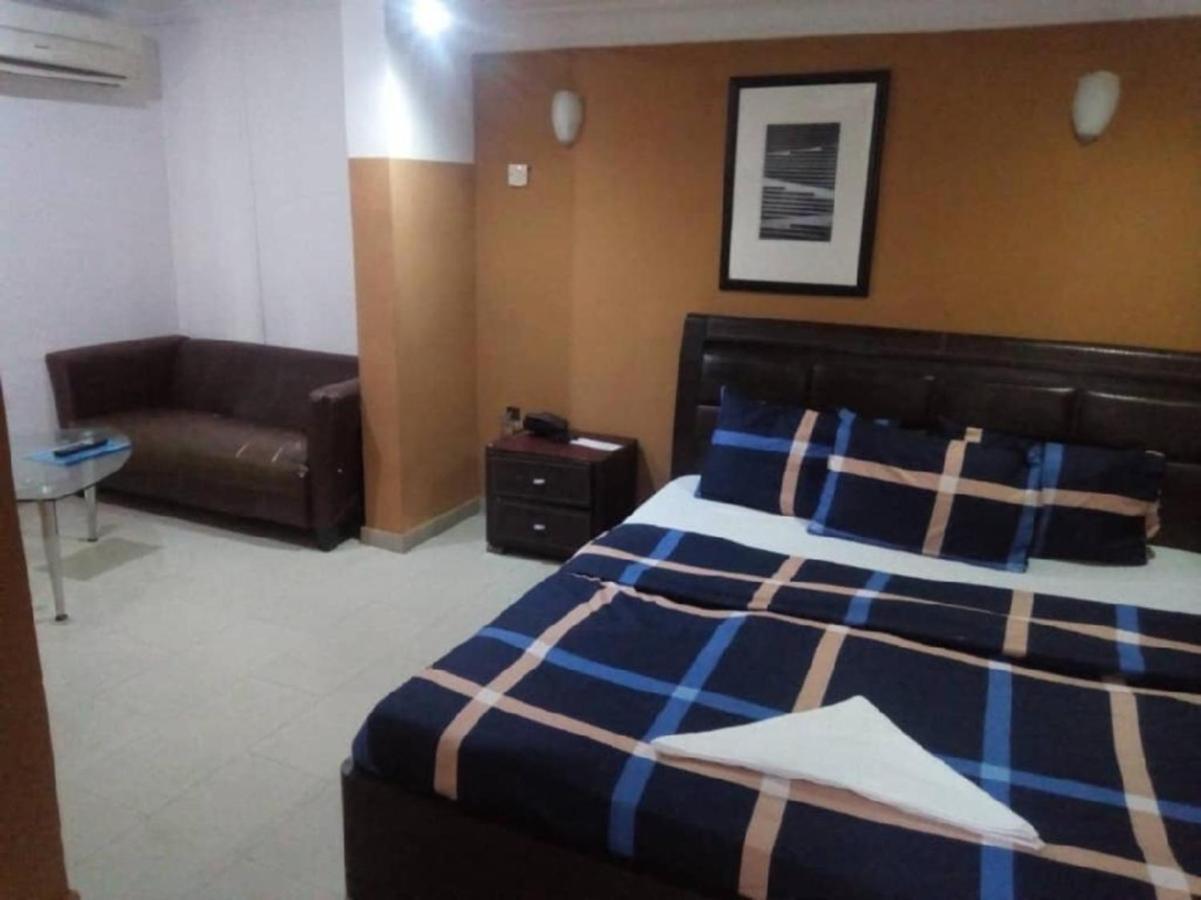 Theodawn Hotels @ Suite 29 Ikeja Εξωτερικό φωτογραφία