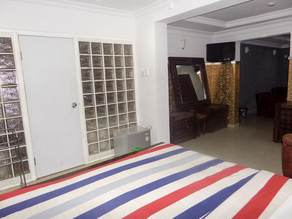 Theodawn Hotels @ Suite 29 Ikeja Εξωτερικό φωτογραφία