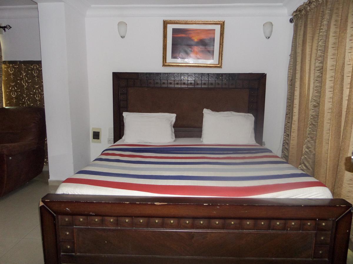 Theodawn Hotels @ Suite 29 Ikeja Εξωτερικό φωτογραφία