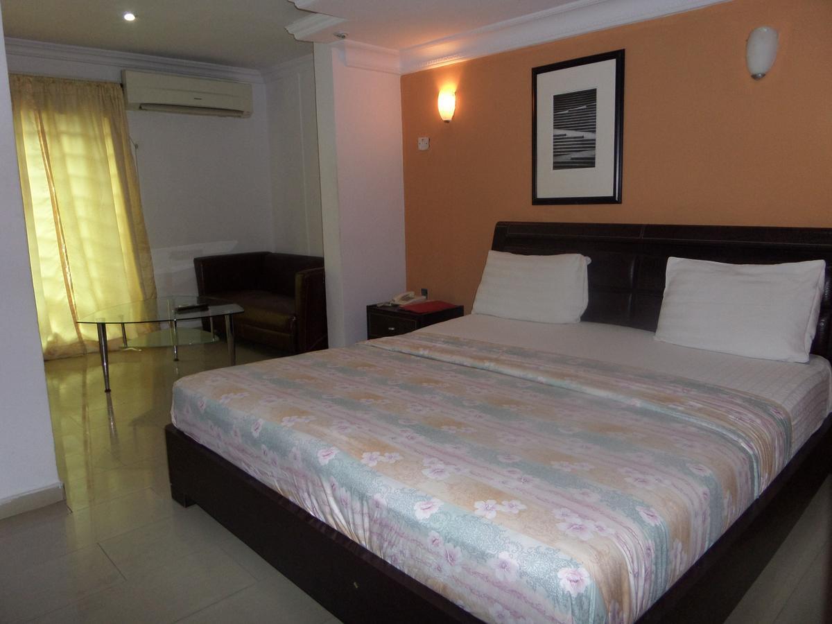 Theodawn Hotels @ Suite 29 Ikeja Εξωτερικό φωτογραφία