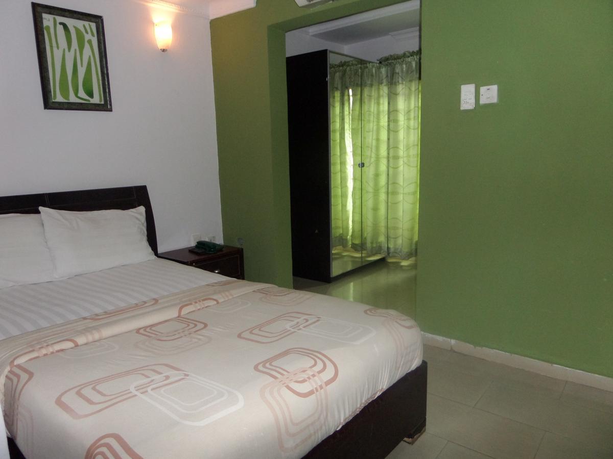 Theodawn Hotels @ Suite 29 Ikeja Εξωτερικό φωτογραφία