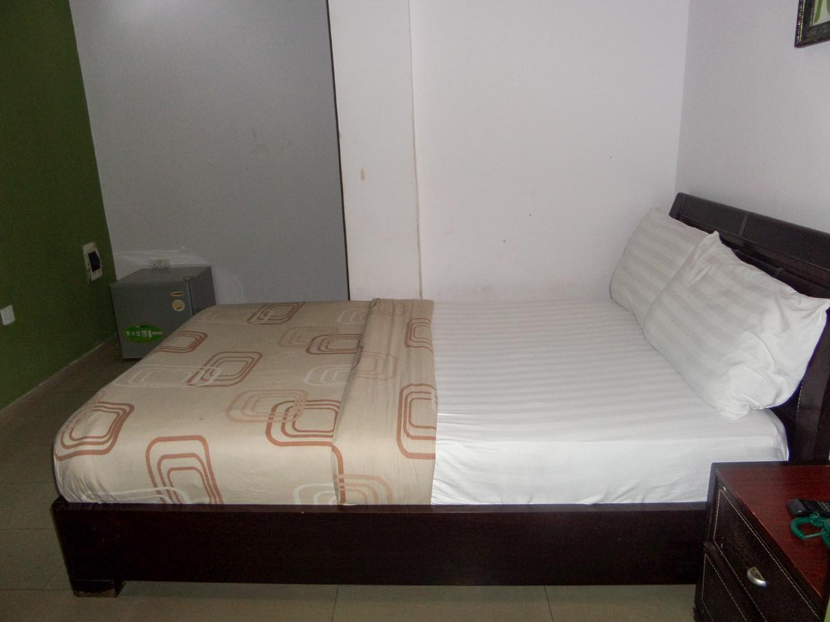 Theodawn Hotels @ Suite 29 Ikeja Εξωτερικό φωτογραφία