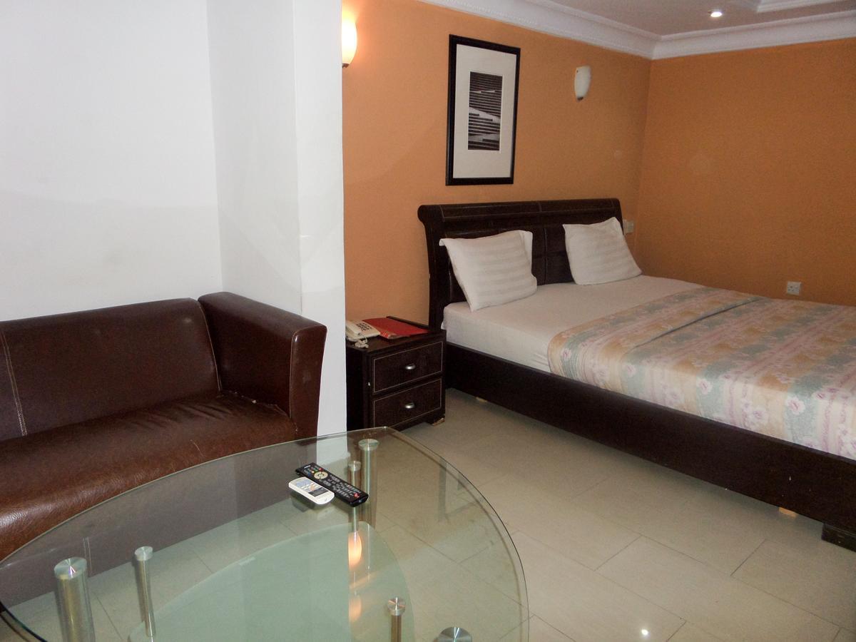 Theodawn Hotels @ Suite 29 Ikeja Εξωτερικό φωτογραφία