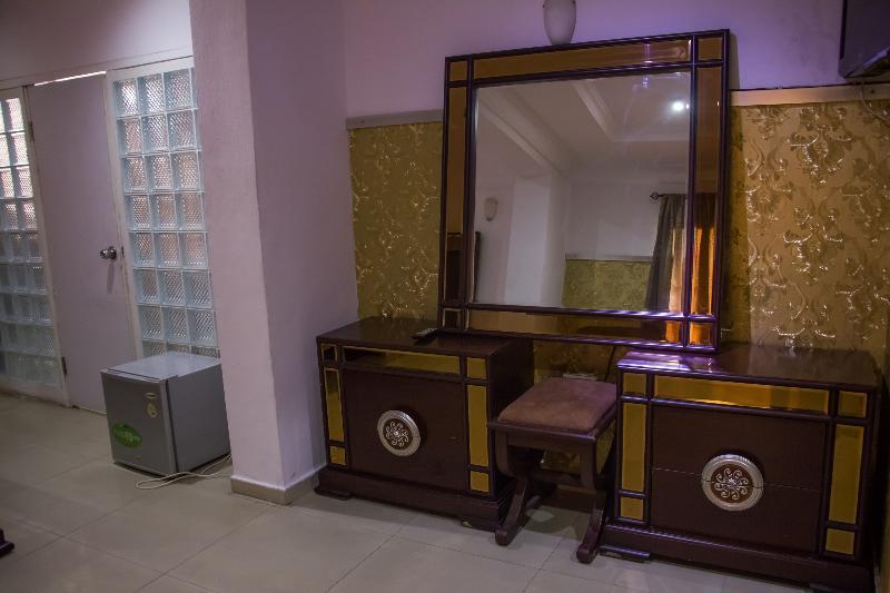 Theodawn Hotels @ Suite 29 Ikeja Εξωτερικό φωτογραφία