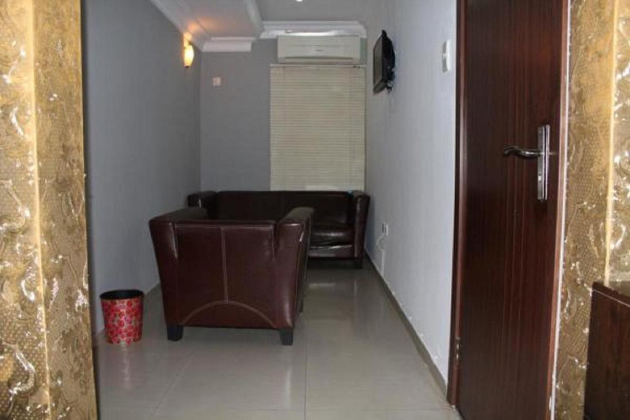 Theodawn Hotels @ Suite 29 Ikeja Εξωτερικό φωτογραφία