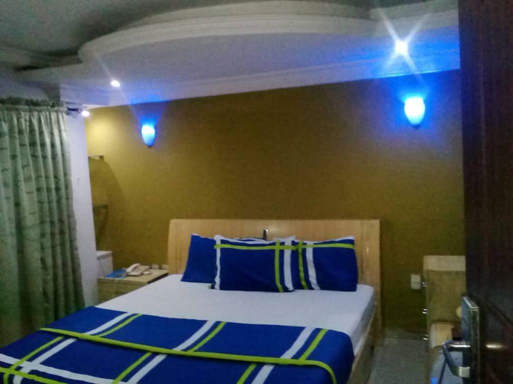 Theodawn Hotels @ Suite 29 Ikeja Εξωτερικό φωτογραφία
