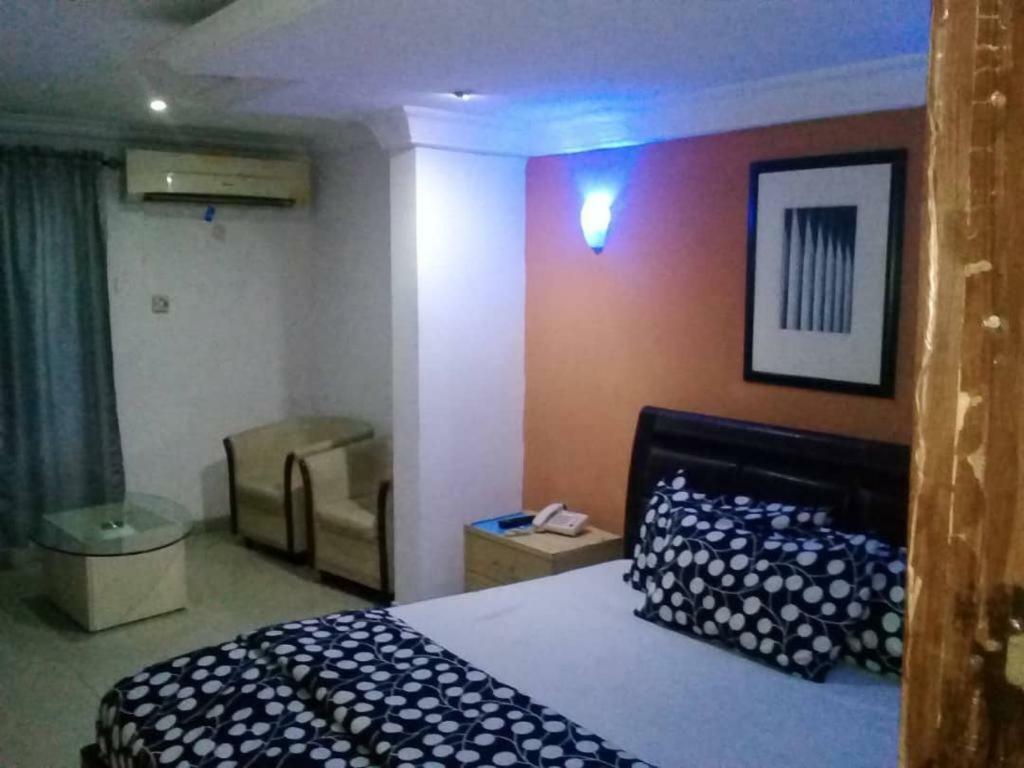 Theodawn Hotels @ Suite 29 Ikeja Εξωτερικό φωτογραφία